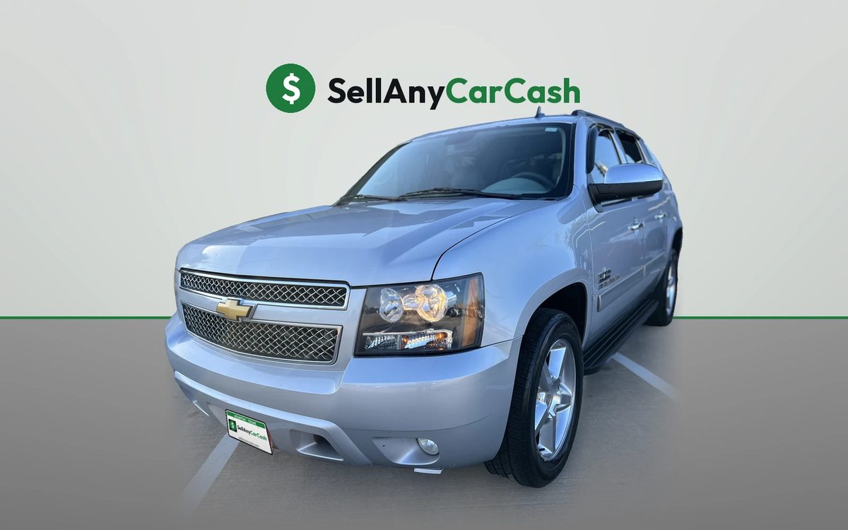 Silver Chevrolet Avalanche we bought for cash in Houston, TX — Sell Any Car Cash